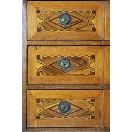 antike Kommode   aus dem 18. JH Nussbaum  Eiche