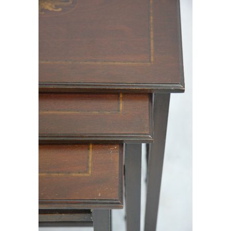 Nest of Table Tischsatz klrinr tische massiv Mahagoni