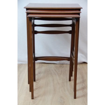 Nest of Table Edwardian Beistelltische mit bandintarsien