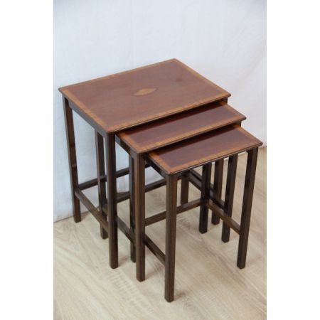 Nest of Table  Edwardian Tischsatz Beistelltische