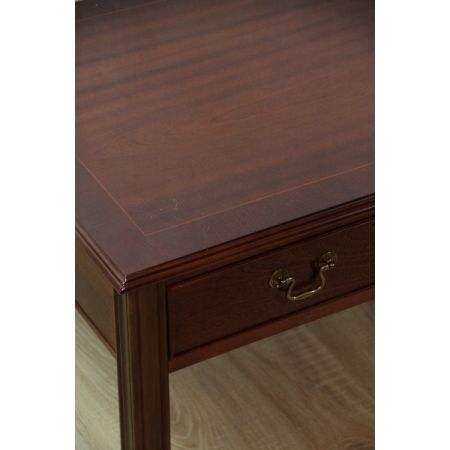 Couchtisch/ Sofatisch aus Massivmahagoni, in England gefertigt und handpoliert