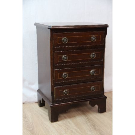 Kommode  Mahagoni  mit Intarsien 