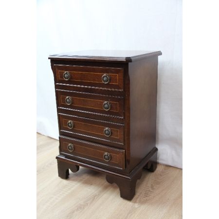 Kommode  Mahagoni  mit Intarsien 