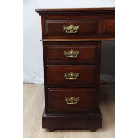 Partnersdesk  England 1860 grüne Lederplatte 