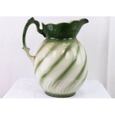 Elegantes Jug and Bowl Set aus Keramik