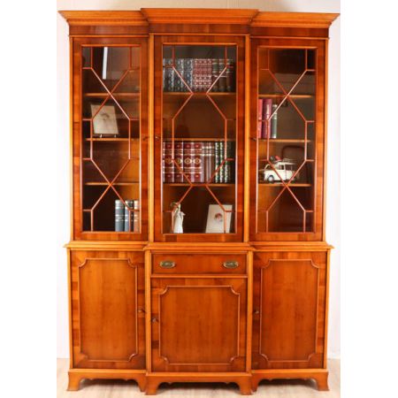 Englisches Breakfront Bookcase aus Eibe