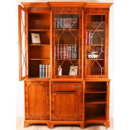 Englisches Breakfront Bookcase aus Eibe