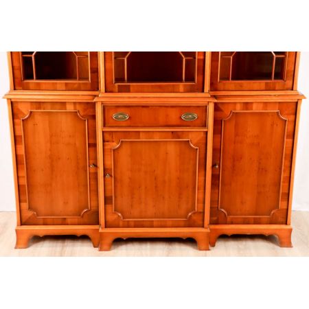 Englisches Breakfront Bookcase aus Eibe