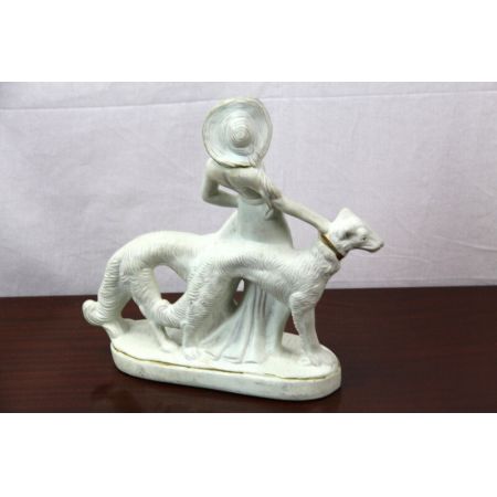 Figur Frau mit Windhunden  30er jahre Motiv 