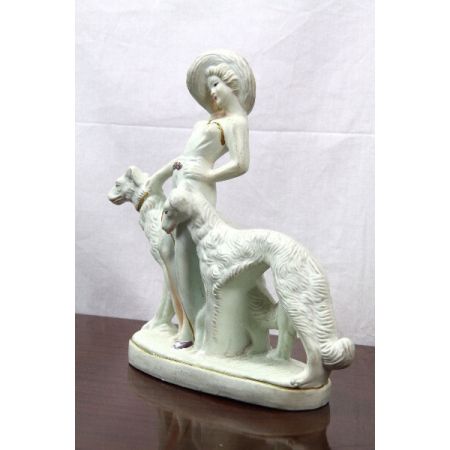 Figur Frau mit Windhunden  30er jahre Motiv 