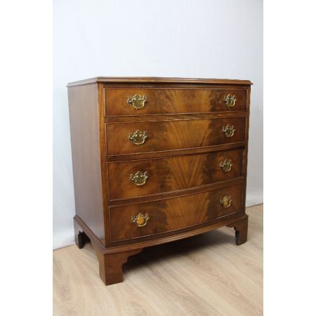 Bowfront Kommode in feinem Flammen-Mahagoni