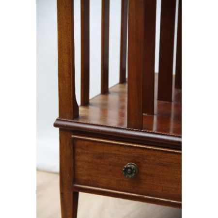 Zeitschriftenständer  Canterbury aus Massivholz  England 1890