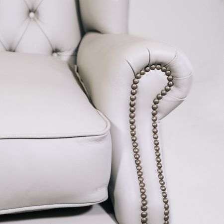 Chesterfield Ohrensessel "Windsor Wing Chair" in Beige, aus robustem Leder