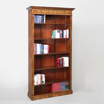 Antike Bücherregale