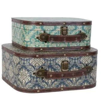 Schirmstaender und Koffer