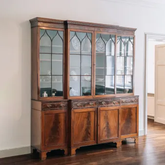 Antike Bücherschränke