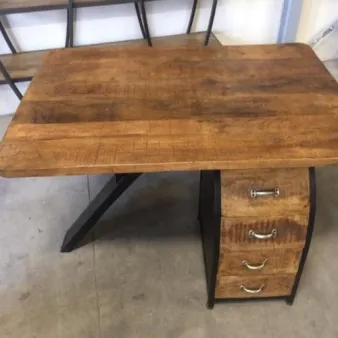 Industrial Schreibtische