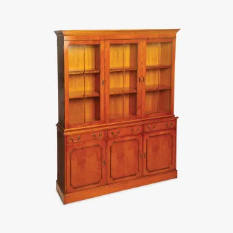 Weichholzmöbel aus massivem Holz – Weichholzkommoden und Weichholzschrank antik im klassischen Design