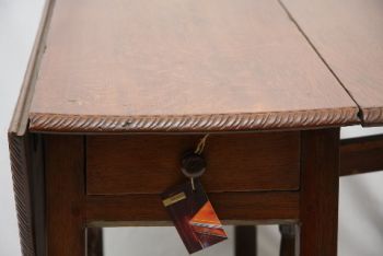 Tisch - Gateleg mit Schublade