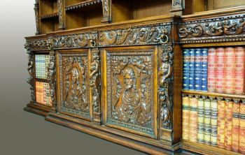 Englisches Antikes Eichenholz Breakfront Bücherregal im Renaissancestil ca. 1860