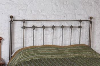 Englisches Antikes brüniertes Eisen Messing Kingsize Bett ca. 1900