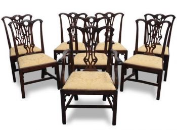 Set aus 8 antiken Esszimmerstühlen im Chippendale-Stil