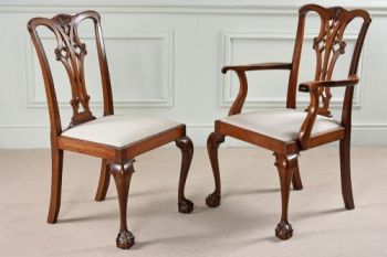 Set aus 8 antiken Mahagoni Esszimmerstühlen im Chippendale-Stil aus dem 19. Jahrhundert 