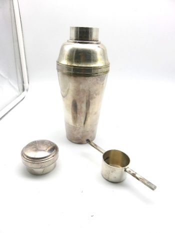 Shaker ( Plated Silber) mit Messbecher  Art Deco Original