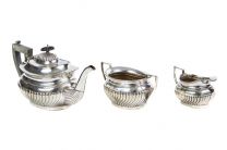 Viktorianisches, dreiteiliges Teeservice versilbert, antik 19. Jahrhundert