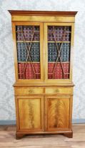 Viktorianisches Bücherregal hergestellt ende des 19. Jahrhunderts