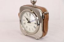 Kleine Vintage Uhr aus Metall mit Lederband, englisch 