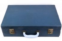 Hübscher Marineblauer Vintage Picknick Koffer mit passendem Service und Besteck