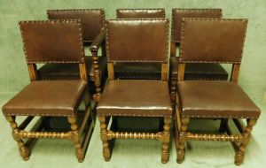 6 Antike Englische Eichen Leder Stühle im Cromwellian Stil ca. 1920