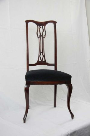 Simple Chair Mahagoni