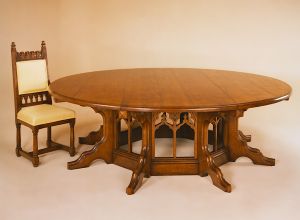 Dining Table - Pugin Gothic Design Tisch Rund