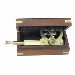 Winkel-Sextant, Messing, L: 18cm, in der Holzbox