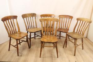 6er Set antike Windsor Stühle im Landhausstil, 19. Jh., mit Sitzflächen aus Rüsterulme