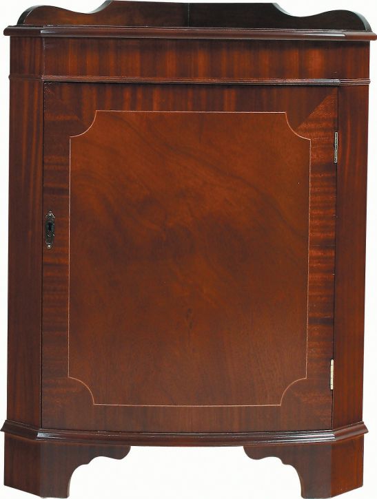 Handpolierte Eibemöbel direkt aus England