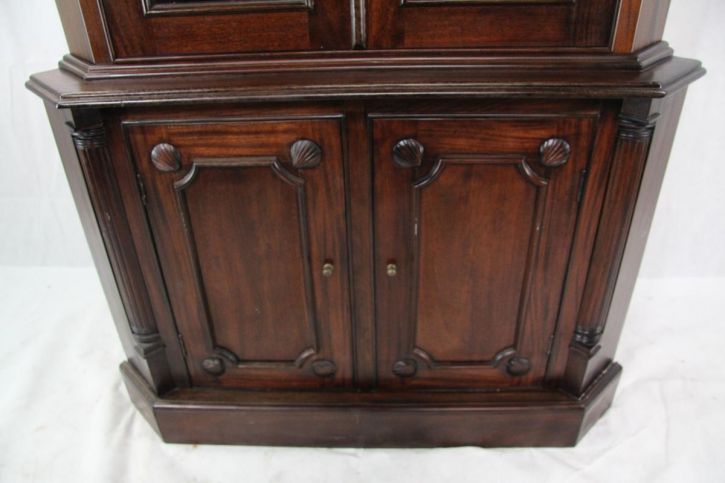 Mahagoni Eckschrank massiv Victorian