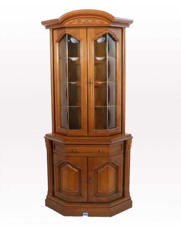 Stilvoller Eckschrank mit gewölbtem Glas, in Eiche, Eckvitrine Holz-WH211118170