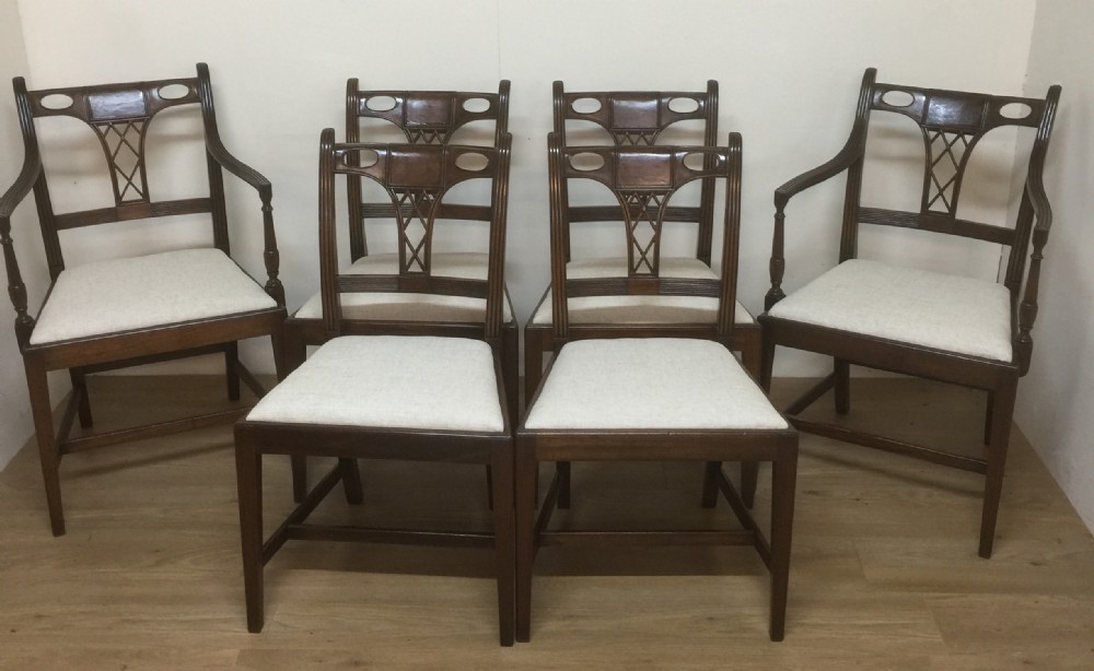 6 Antike Englische Mahagoni Esszimmerstühle im Hepplewhite Stil ca. 1920