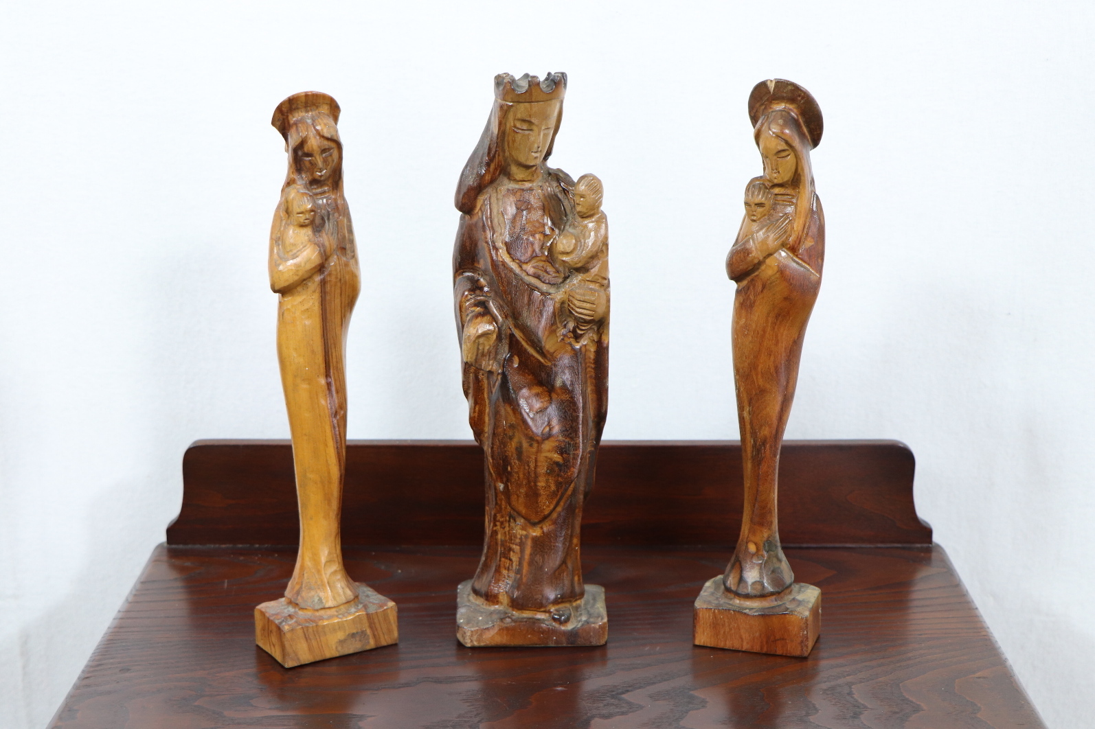 3er Set Vintage Holzfiguren "Heilige Mutter Maria mit Jesuskind"