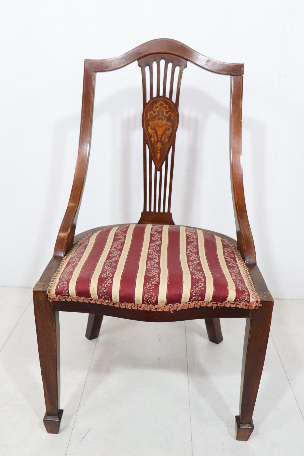 Englischer Single Chair in Mahagoni, mit feinen Intarsien
